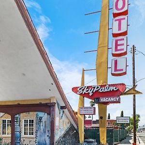 Sky Palm Motel - Orange