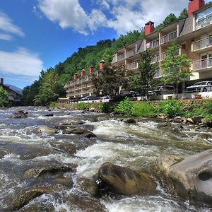 Gatlinburg River Inn